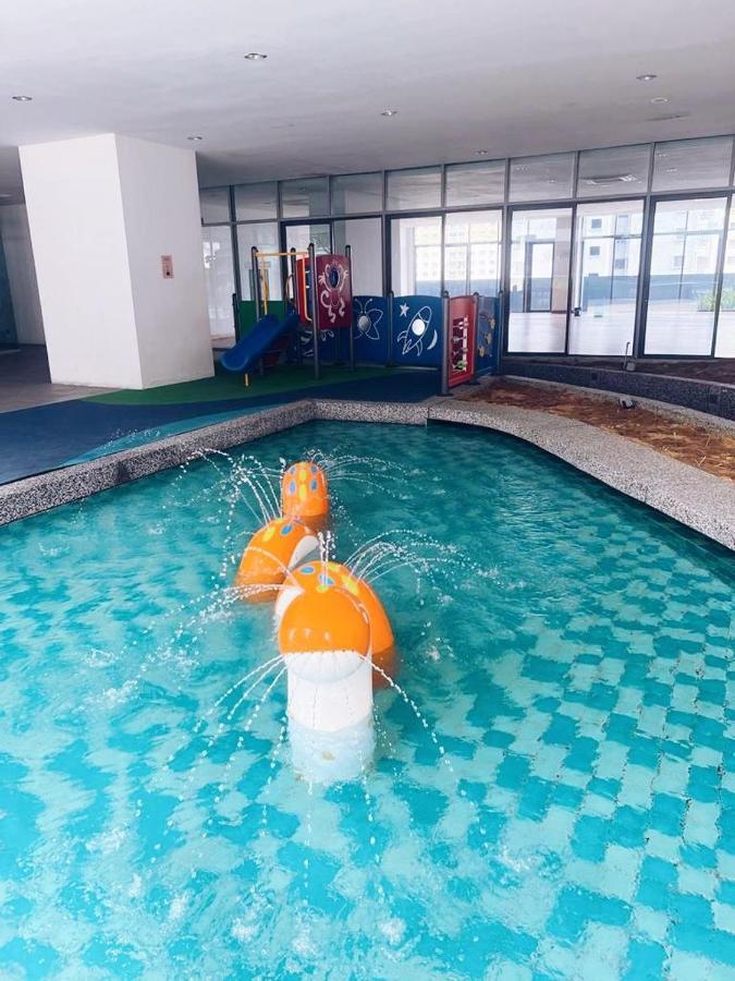 Apartment Connected Train 3 Bedrooms - Above Klgateway Mall 14 Kuala Lumpur