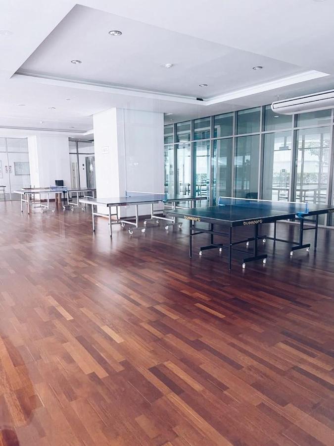 Apartment Connected Train 3 Bedrooms - Above Klgateway Mall 14